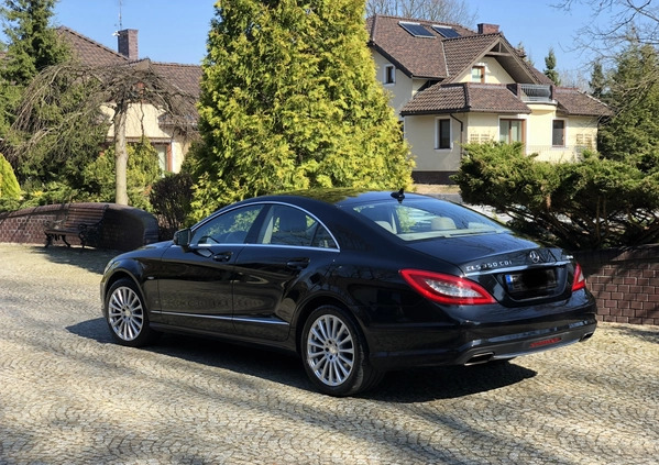 Mercedes-Benz CLS cena 67650 przebieg: 365000, rok produkcji 2011 z Skierniewice małe 191